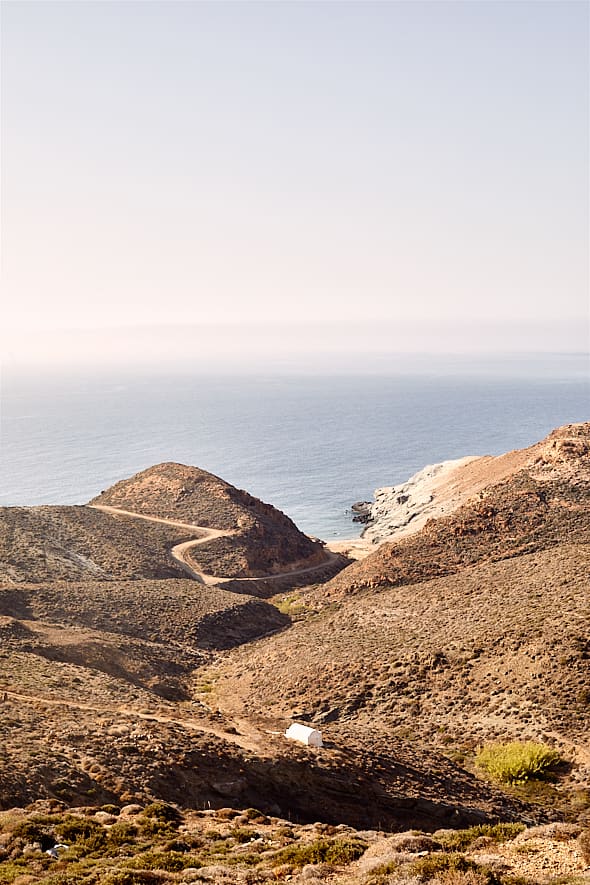 Sur la route des vignes, Anafi, Cyclades. 