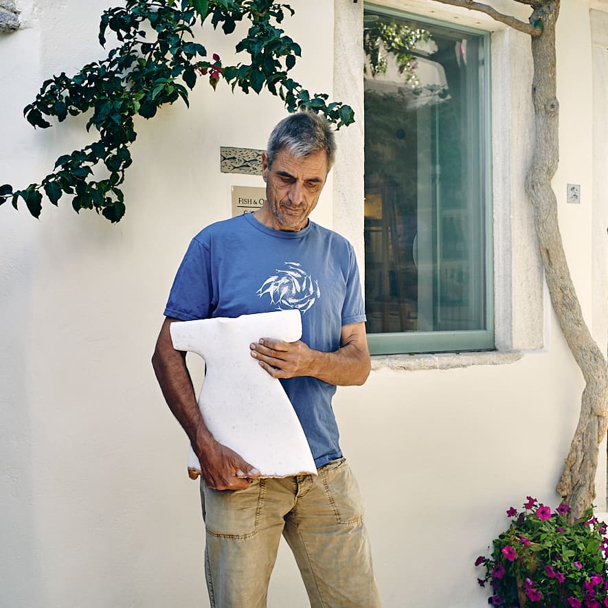 Ingbert Brunk, sculpteur à Naxos | MELTEM MAGAZINE Ingbert Brunk, sculpteur à Naxos | MELTEM MAGAZINE