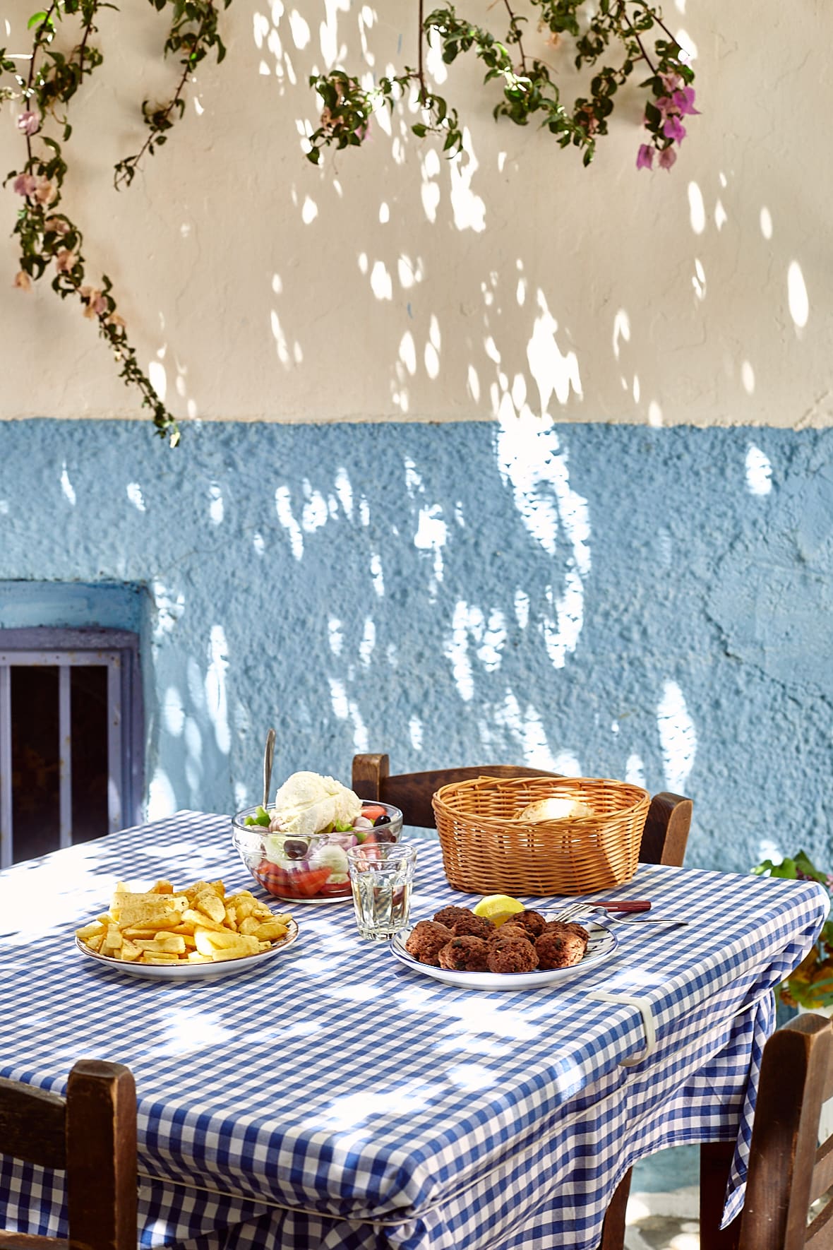 Kafeneio dans le village de Chalki à Naxos, Grèce