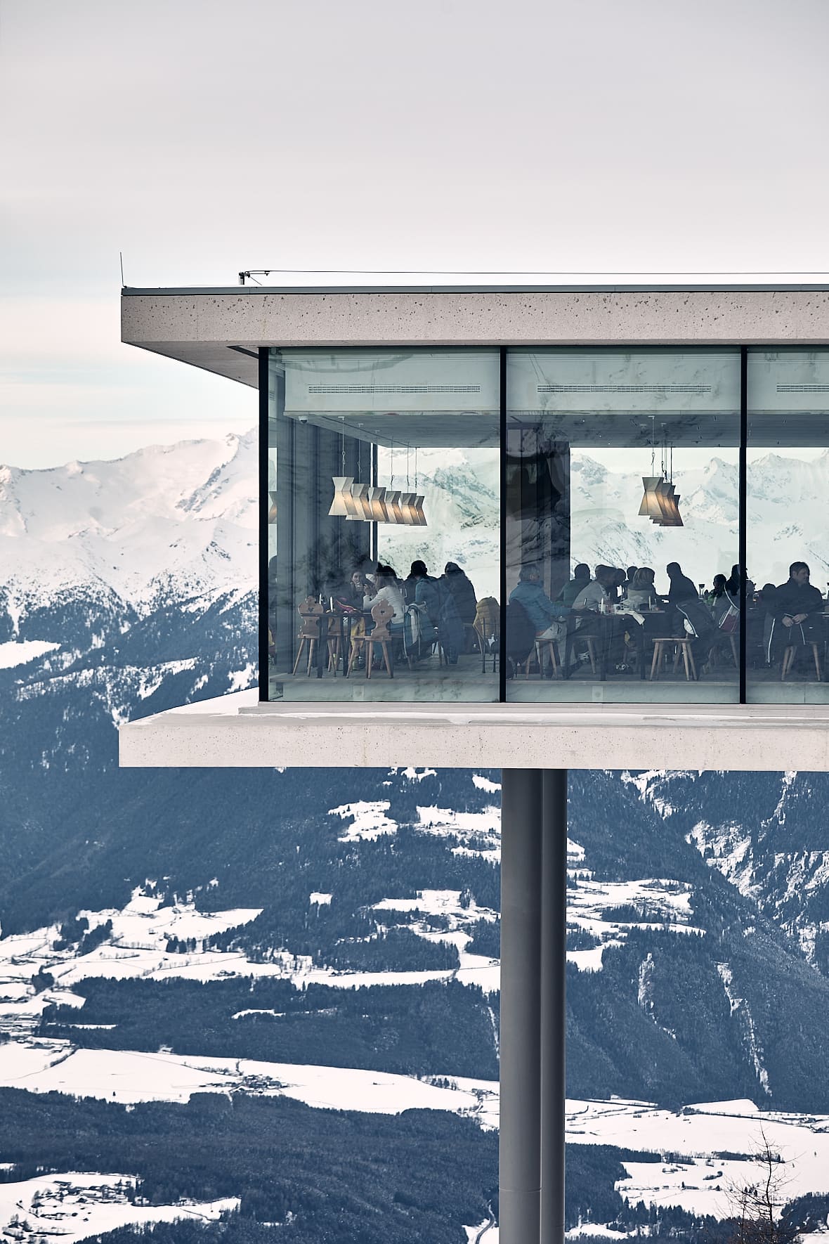 Le restaurant AlpINN à Kronplatz, Dolomites, Italie