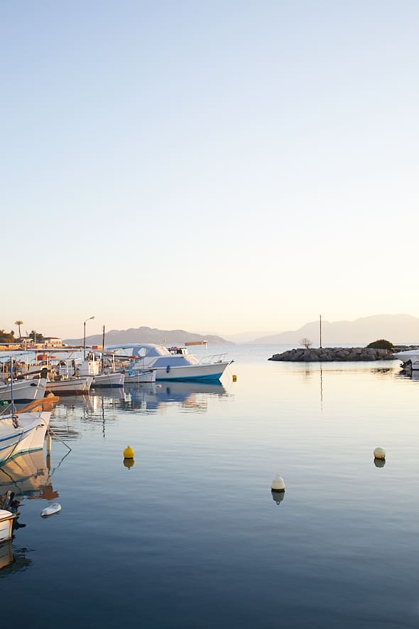 Le port d'Egine, Grèce. 