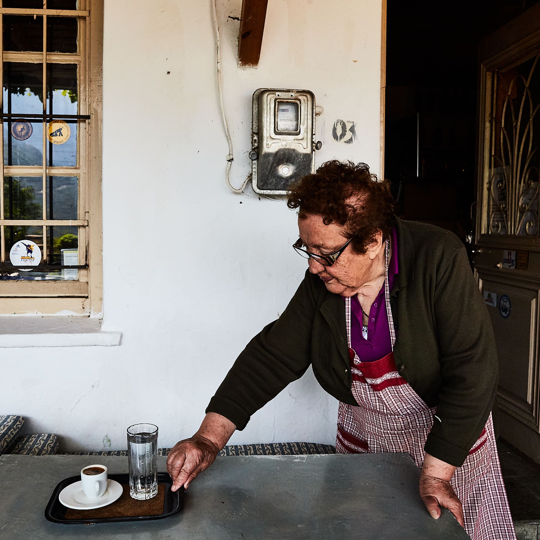 Kaféneio à Aristi, Épire, Grèce