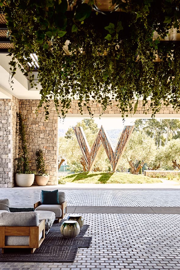 Costa Navarino W, Péloponnèse. Costa Navarino W, Péloponnèse.