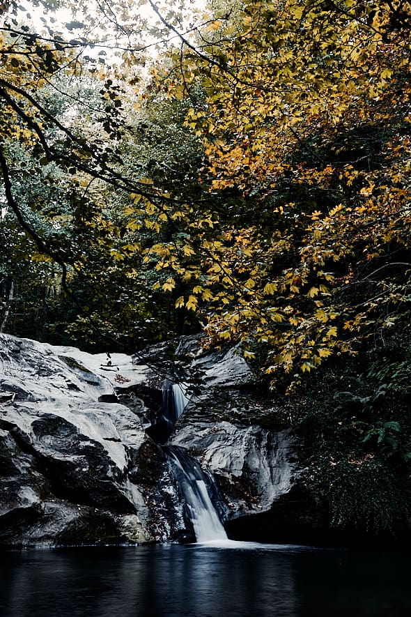 Pélion | Chute d'eau, rivière Felouka. Pélion | Chute d'eau, rivière Felouka.