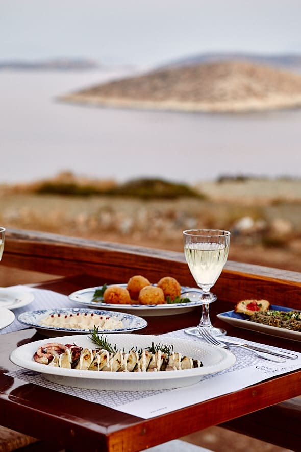 . Restaurant Araklia à Iraklia, Grèce . Restaurant Araklia à Iraklia, Grèce