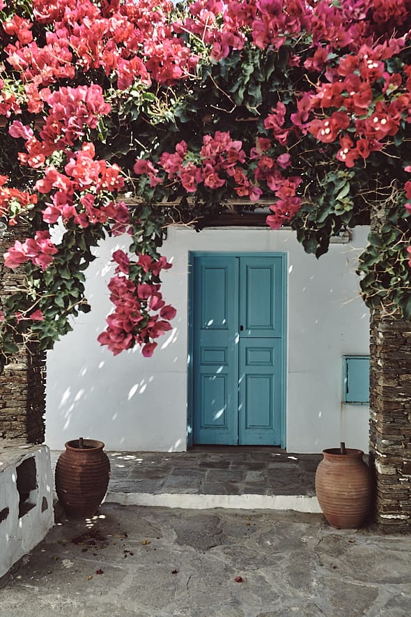 Maison dans le village d'Apollonia, Sifnos, Grèce. Maison dans le village d'Apollonia, Sifnos, Grèce.