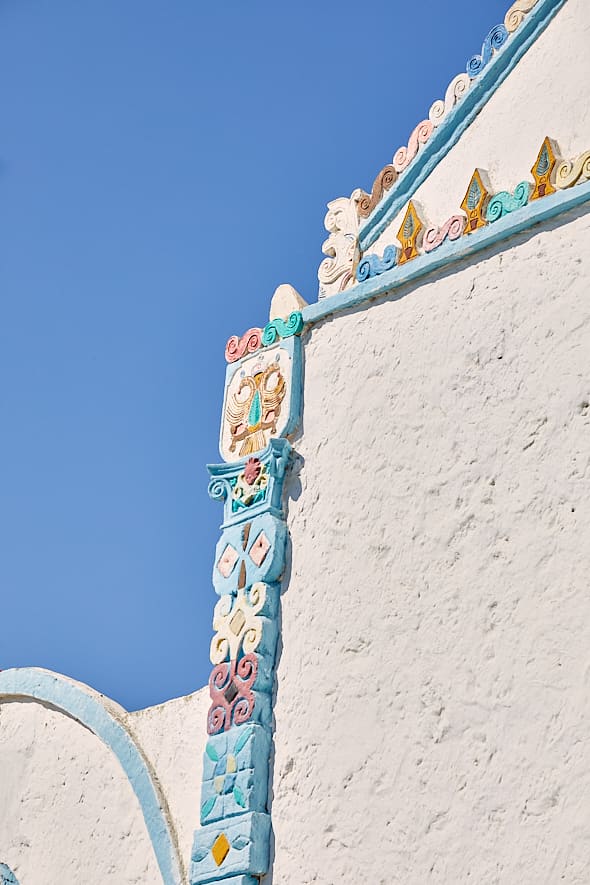 Église d'Agrilia à Thirassia, Cyclades, Grèce. 